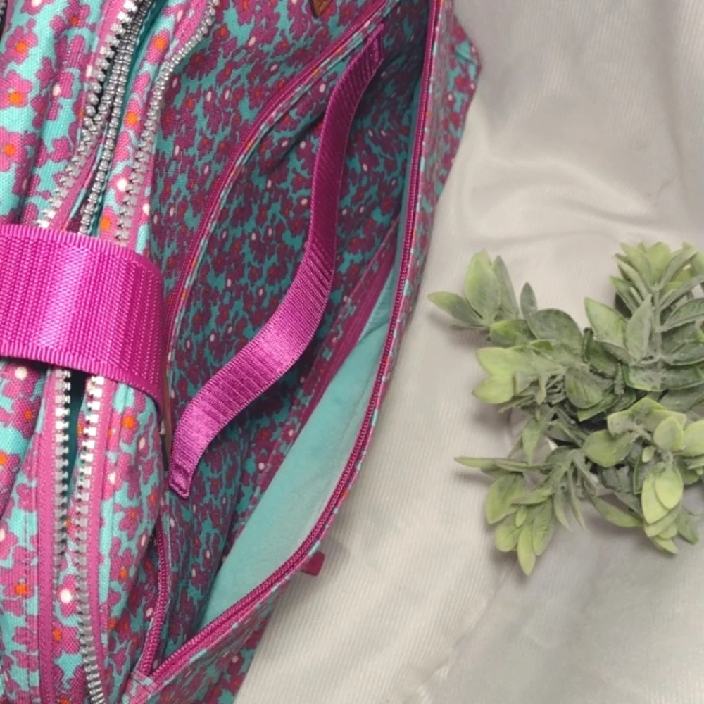 Vera Bradley Weekender Lighten Up on The Horizon Bag - Picture 14 of 16